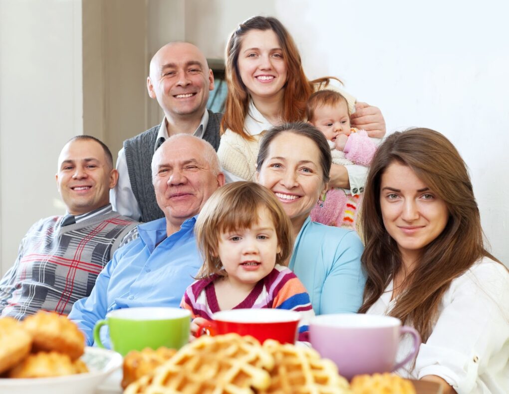 The big family's having breakfast