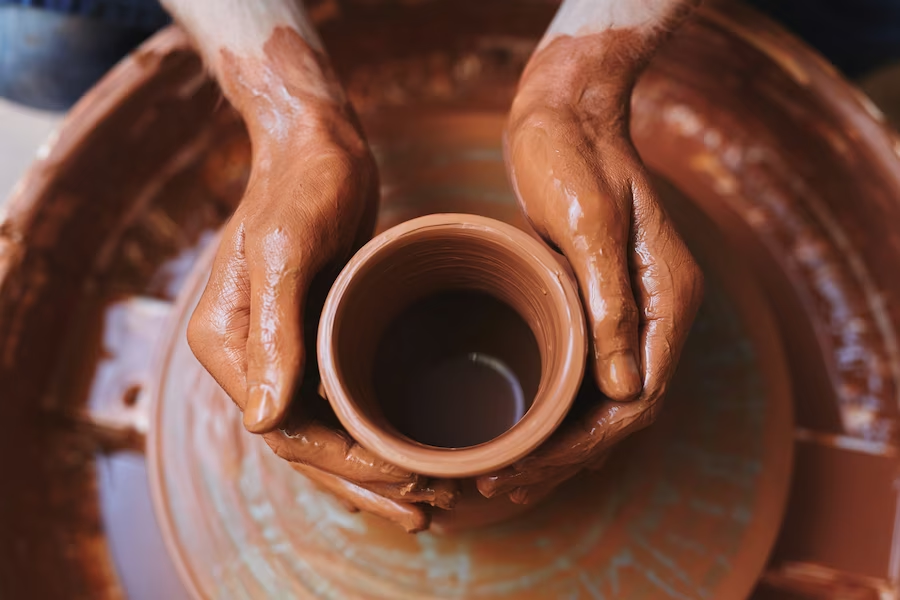 Hand crafting pottery